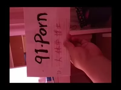 蜜桃影像QY001强欲OL末班车上忍不住高潮mp4